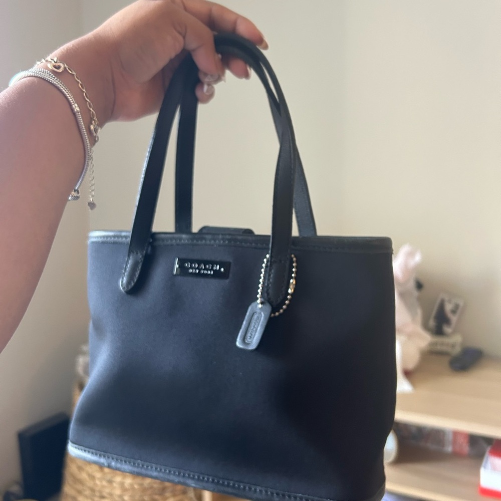 Coach Black Structured Leather Tote - Picture 4 of 5